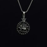 گردنبند شیر خورشید